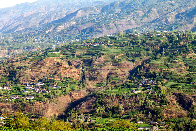 走进凉山寻彝情,踏遍攀西览美景