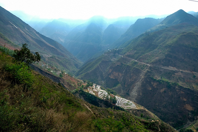 走进凉山寻彝情,踏遍攀西览美景
