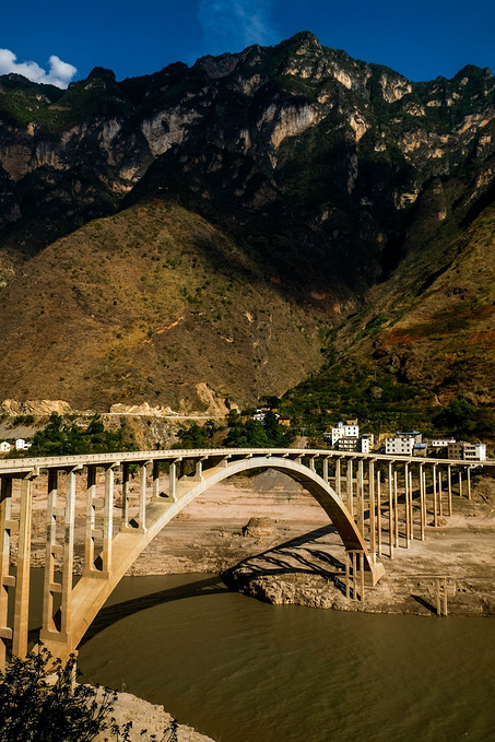 走进凉山寻彝情,踏遍攀西览美景